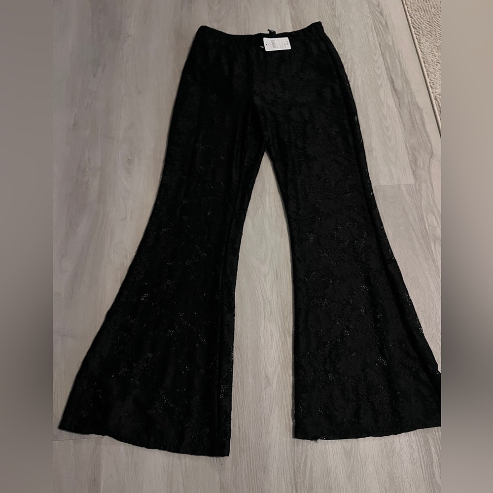 Windsor NWT Gorgeous Lace Pants